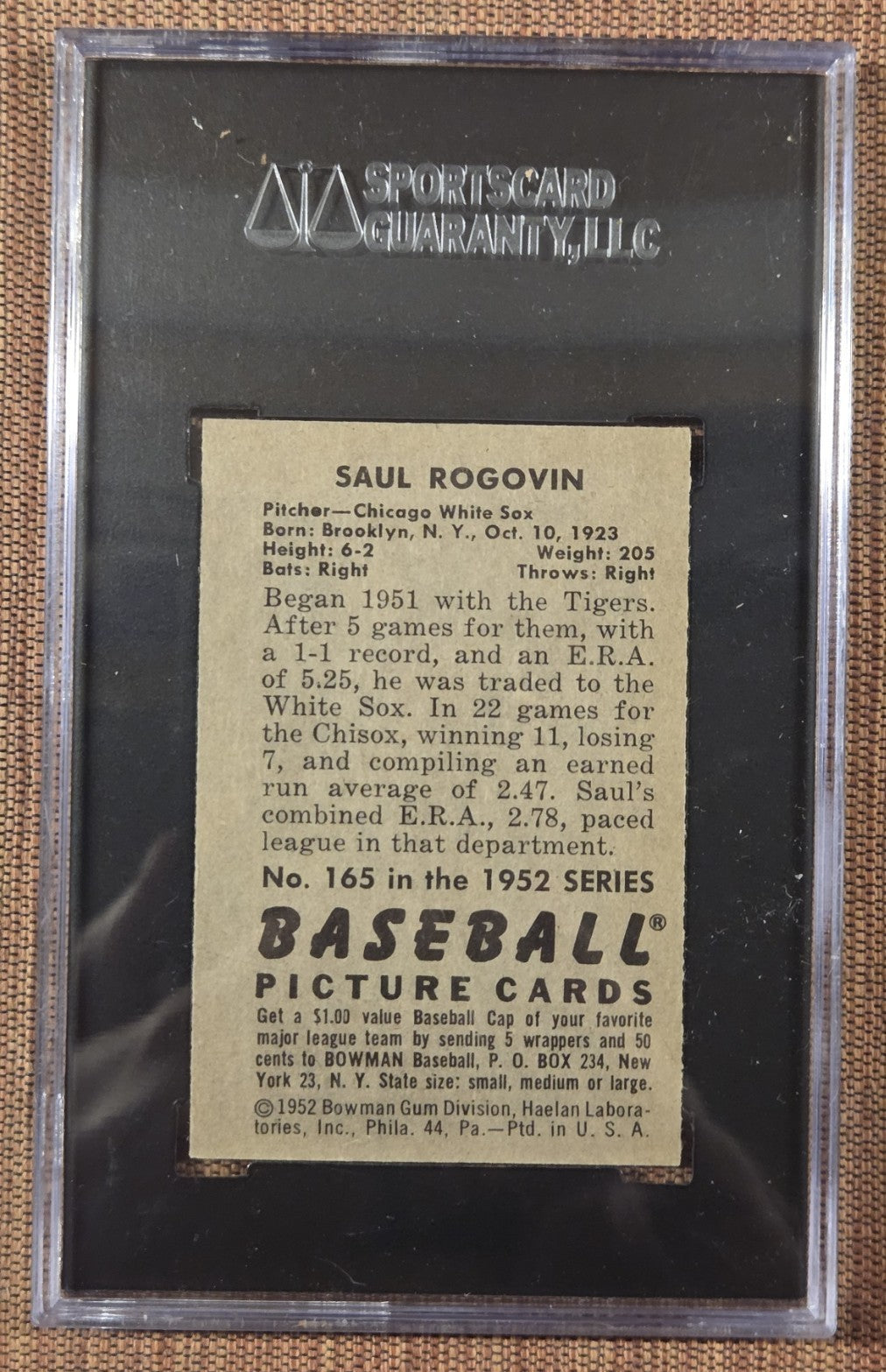 1952 Bowman #165 Saul Rogovin Chicago White Sox Rookie Baseball Card SGC 7 RC1