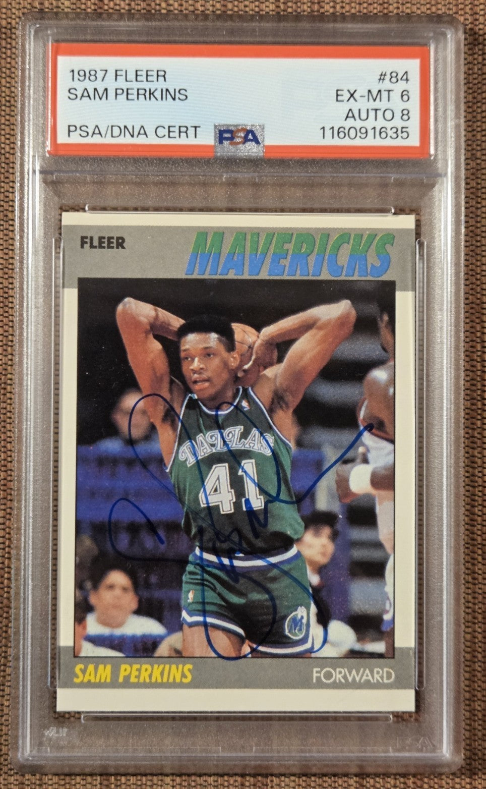 1987 Fleer #84 Sam Perkins Dallas Mavericks Basketball Card PSA 6 / DNA 8 AUTO0