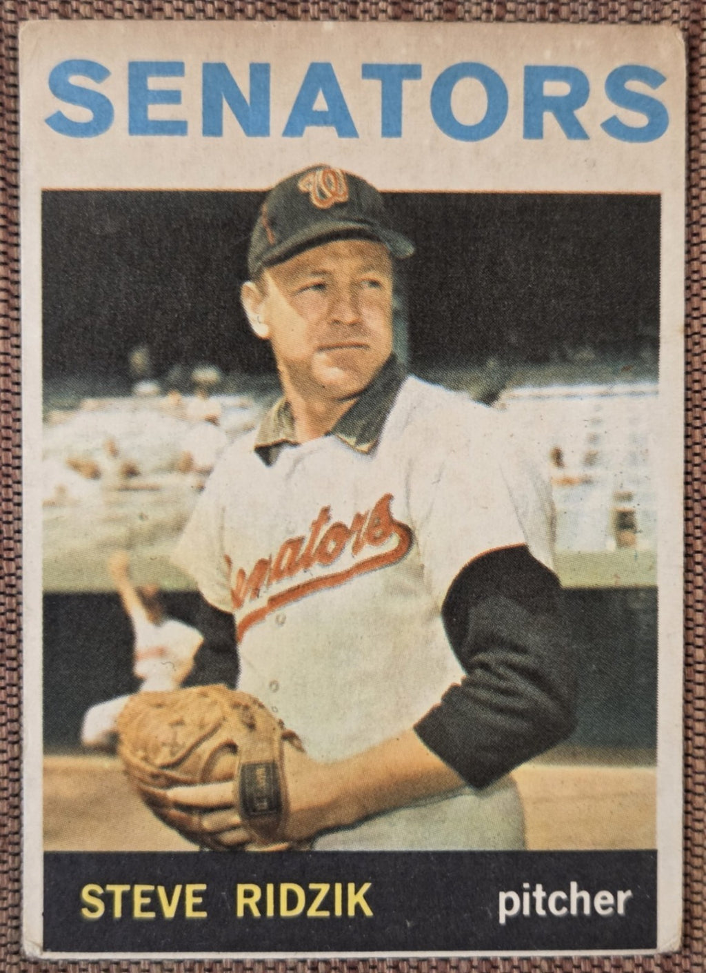 1964 Topps Venezuelan #92 Steve Ridzik Washington Senators Vintage Baseball Card0