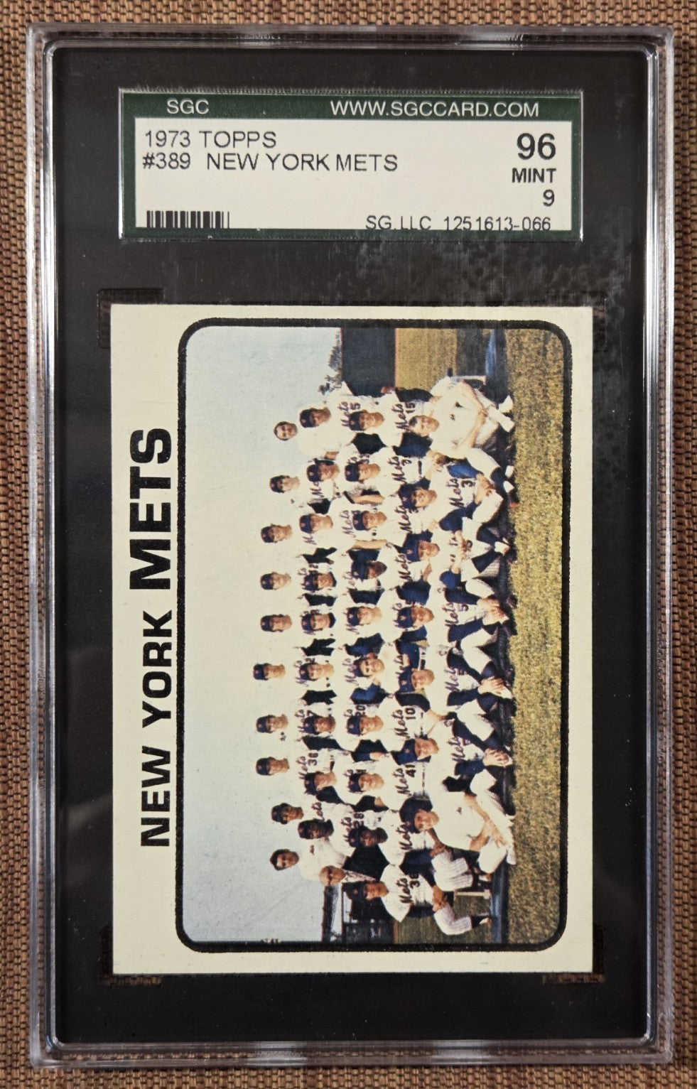 1973 Topps #389 New York Mets Baseball Card SGC 9 Mint Mays Fregosi Seaver Staub0