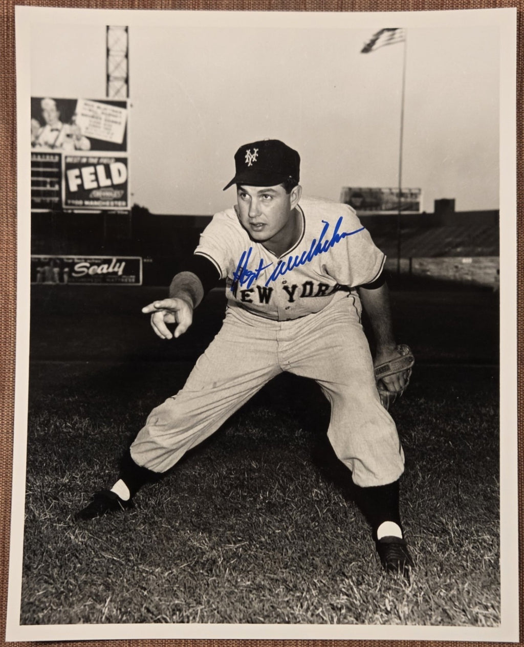 Hoyt Wilhelm AUTO Orioles Giants White Sox Baseball Signed 8 x 10 Photo JSA HOF0