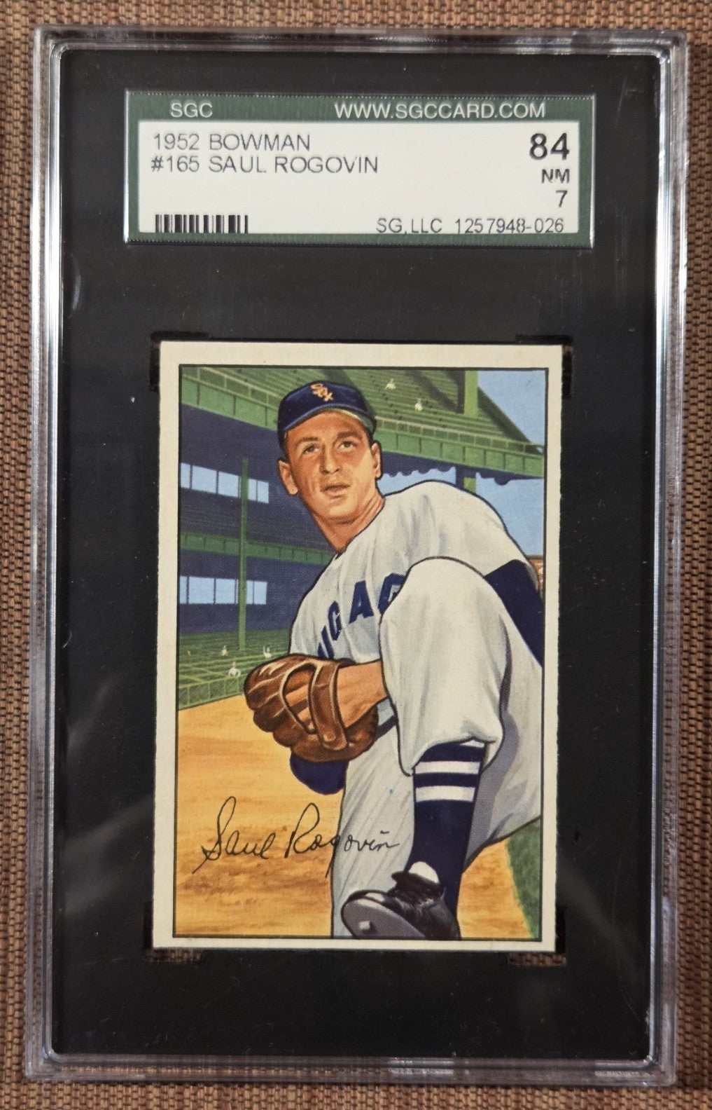 1952 Bowman #165 Saul Rogovin Chicago White Sox Rookie Baseball Card SGC 7 RC0