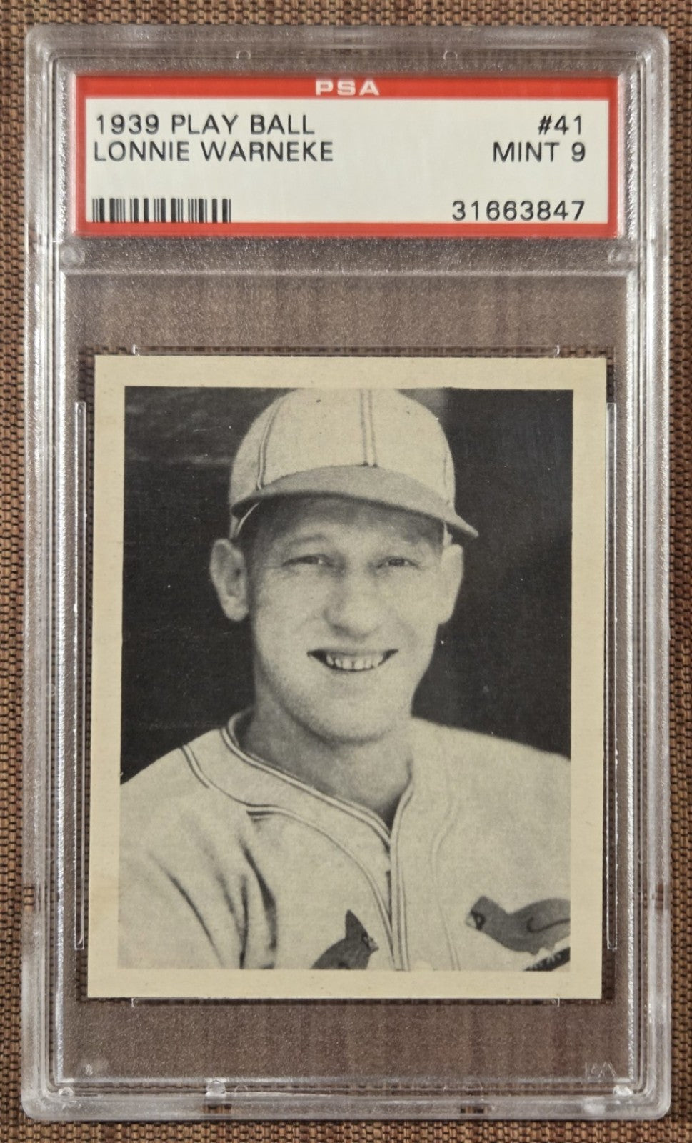 1939 Play Ball #41 Lonnie Warneke Cubs Cardinals Baseball Card PSA 9 Mint POP 30