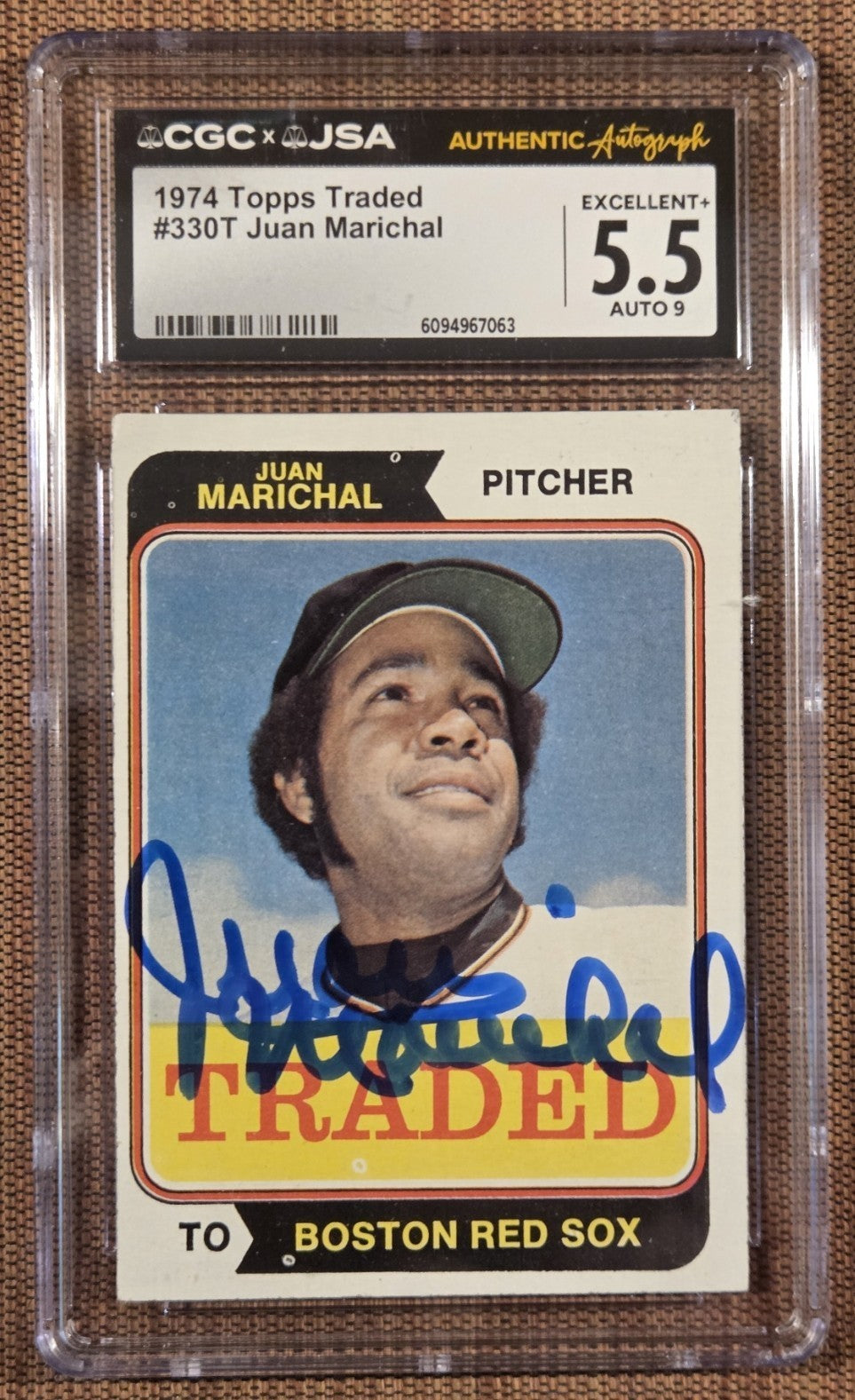 1974 Topps Traded #330T Juan Marichal Giants Baseball Card CGC5.5/JSA9 AUTO HOF0